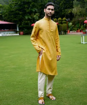 Canary Linen Kurta Pyjama Set