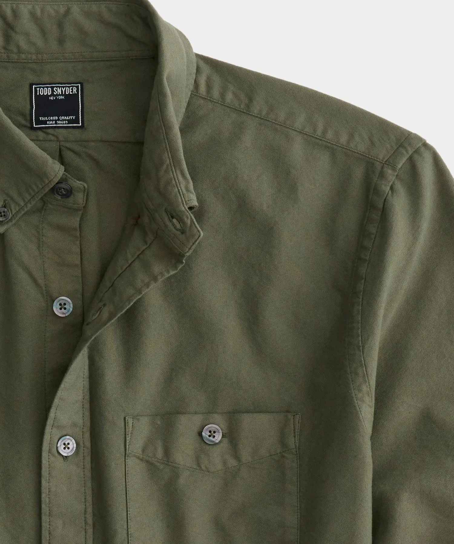 Classic Fit Garment-Dyed Favorite Oxford in Tent Green