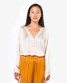 Dreamer Blouse in Ivory