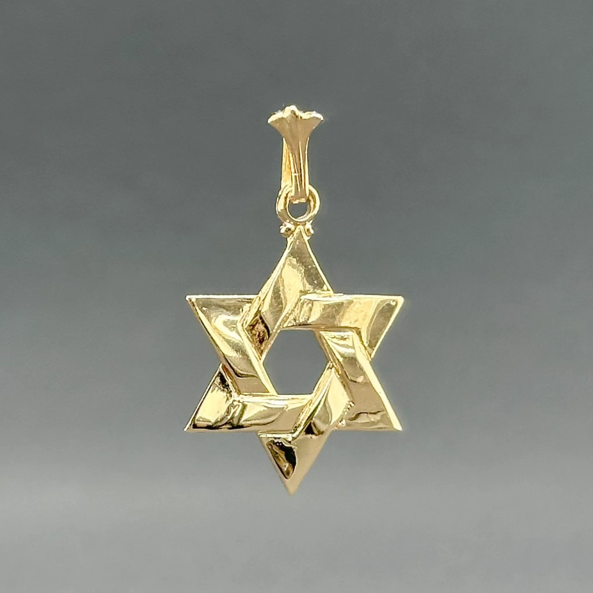 Estate 14K Y Gold Star Of David Pendant