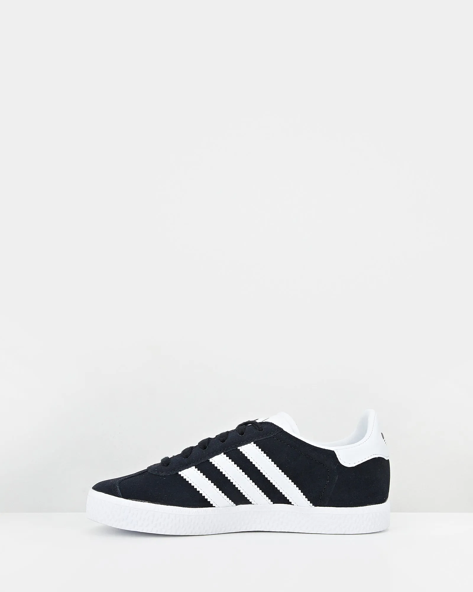 Gazelle Grade School Black/White