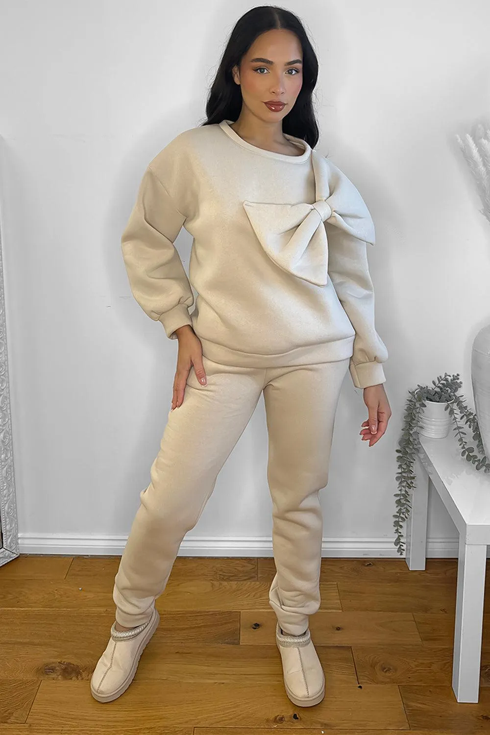 Large Bow Detail Sweatshirt And Trousers Loungewear Set