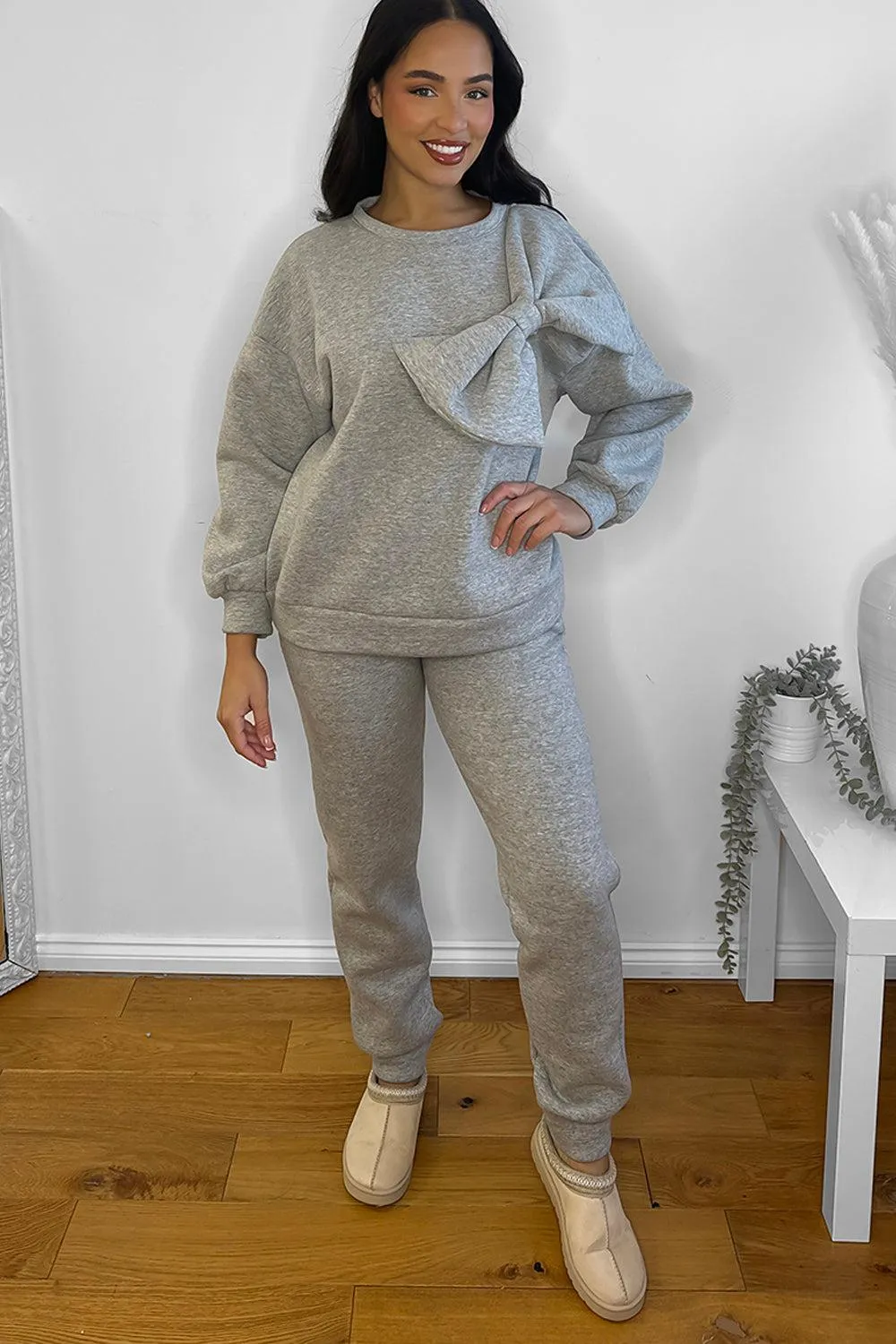 Large Bow Detail Sweatshirt And Trousers Loungewear Set