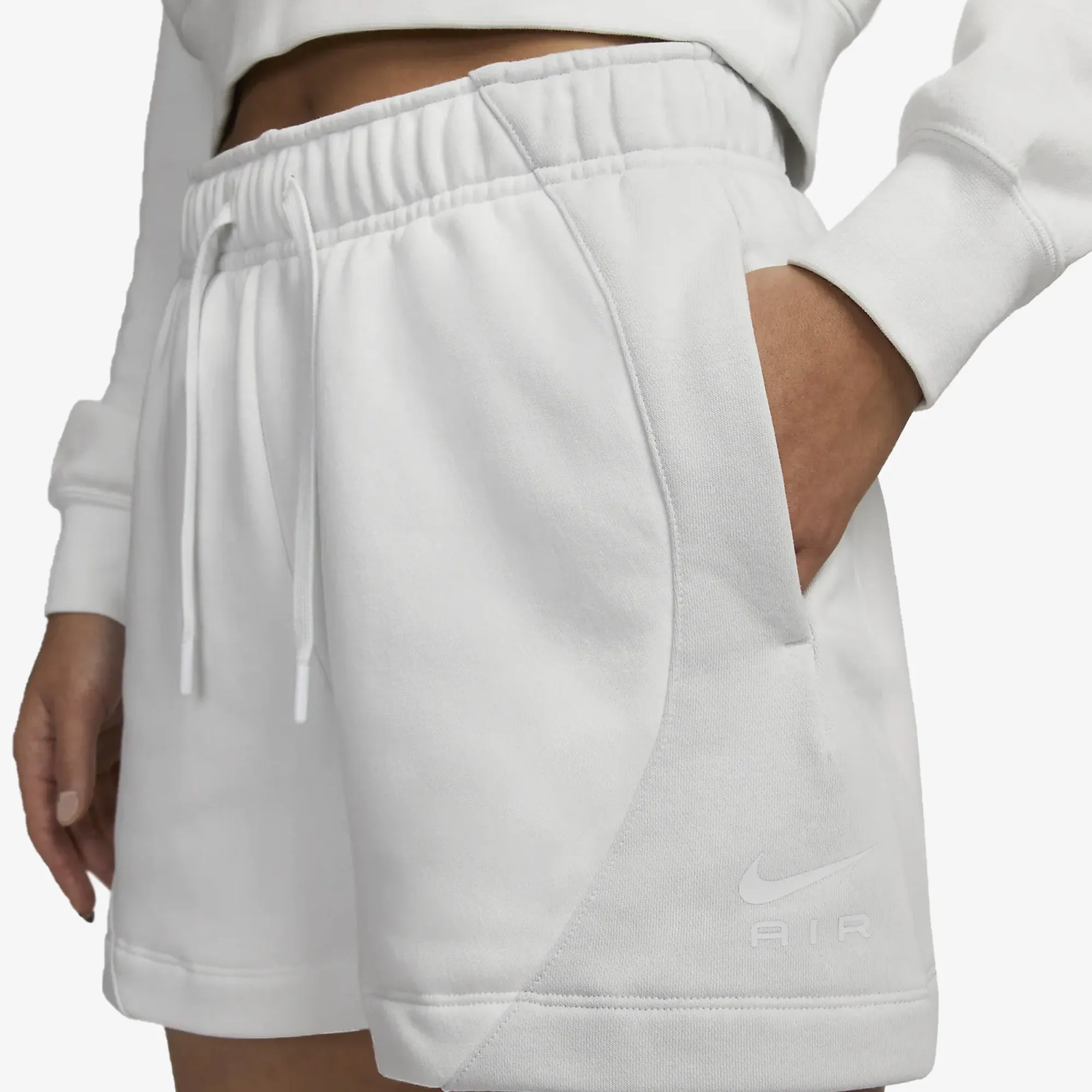 WMN'S MID-RISE FLEECE SHORTS'SUMMIT WHITE/PHOTON DUST/SUMMIT WHITE'